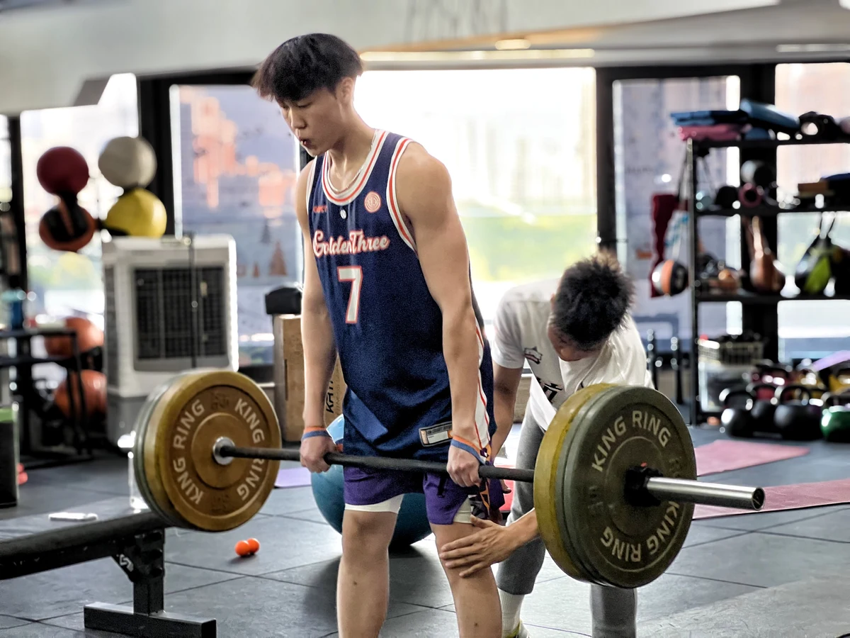 如何为残疾人士提供适合的篮球辅导_2